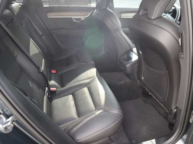 Volvo V90 Cross Country AWD Plus