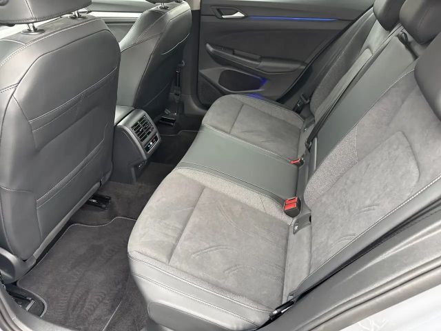 Volkswagen Golf 1.5 eTSI Golf VIII Style