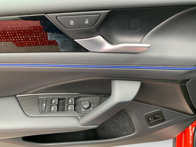 Volkswagen Tiguan DSG R-Line Style