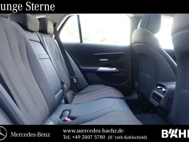 Mercedes-Benz E 220 AVANTGARDE E 220 d Estate