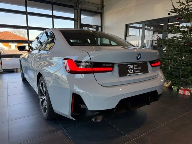 BMW 320 320e M-Sport Sedan