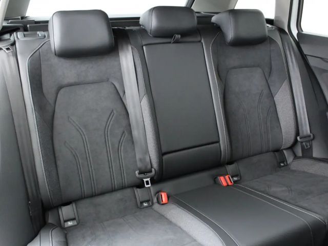 Volkswagen Golf DSG Life Variant