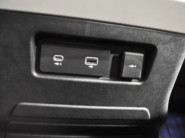 Land Rover Defender 90 AWD D200 S