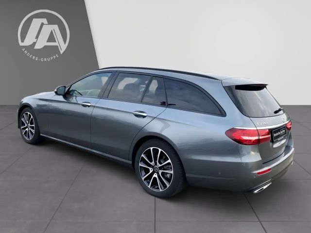 Mercedes-Benz E 220 AVANTGARDE E 220 d Estate