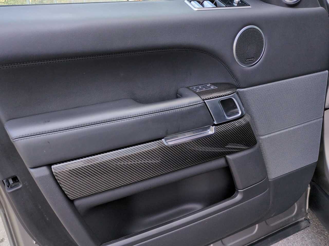Land Rover Range Rover Sport SVR