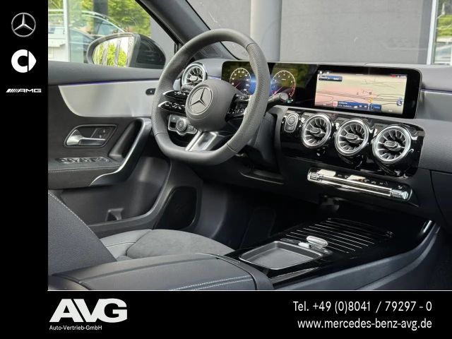 Mercedes-Benz A 200 AMG Line