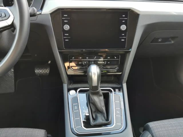 Volkswagen Passat 2.0 TDI Business DSG Variant