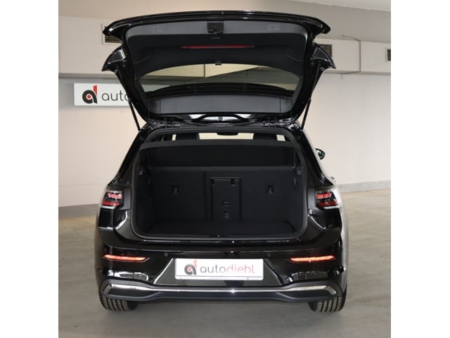 Volkswagen Golf 1.5 eTSI DSG Golf VIII