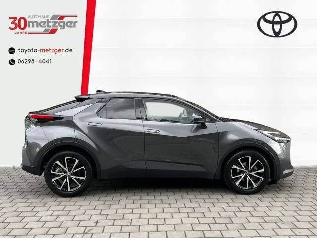 Toyota C-HR Hybride Team D