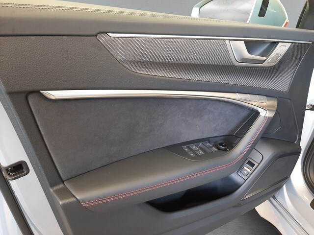 Audi A6 e-tron Avant Performance Quattro