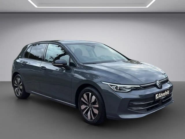 Volkswagen Golf 1.5 eTSI DSG Golf VIII