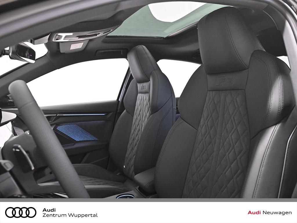 Audi RS3 S-Tronic Sedan
