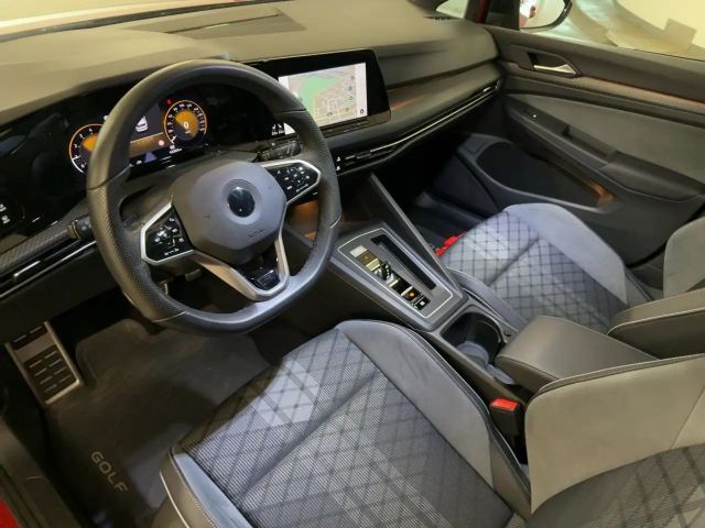 Volkswagen Golf 1.5 eTSI Golf VIII R-Line