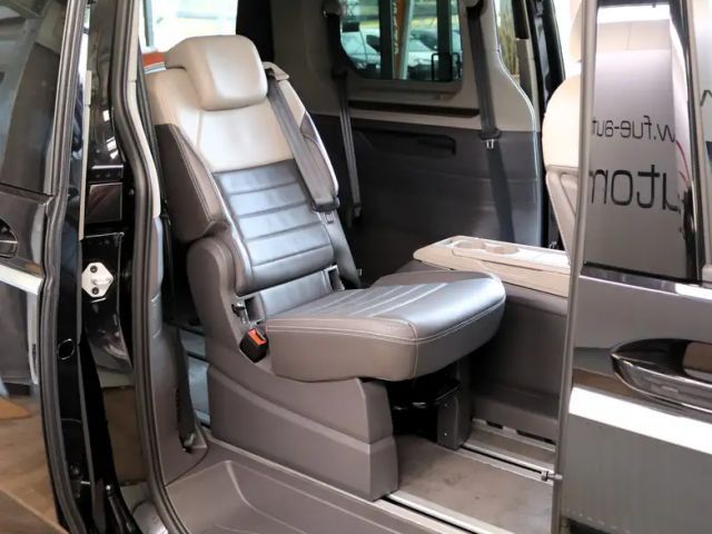 Volkswagen Multivan Style T7