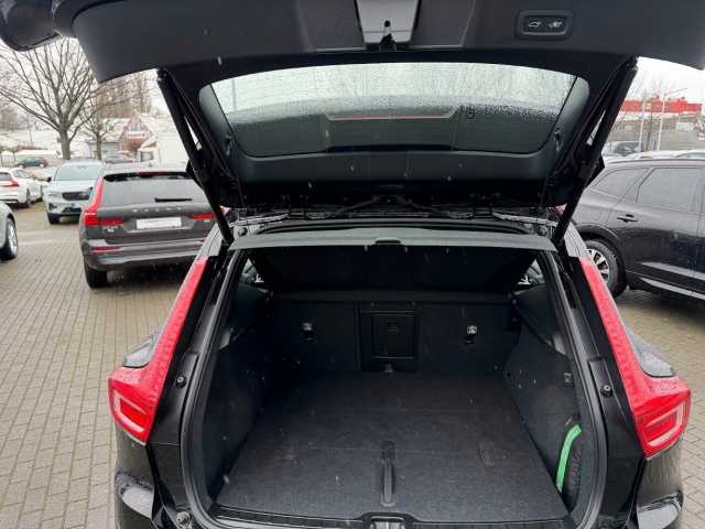 Volvo XC40 Dark Plus