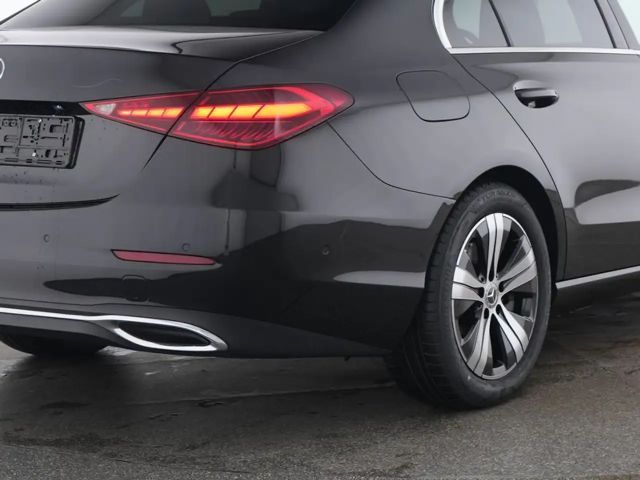 Mercedes-Benz C 200 AVANTGARDE Sedan