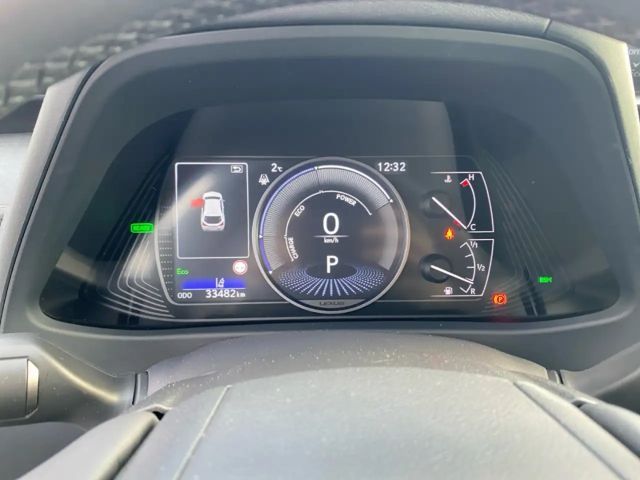 Lexus UX 250h Style Edition