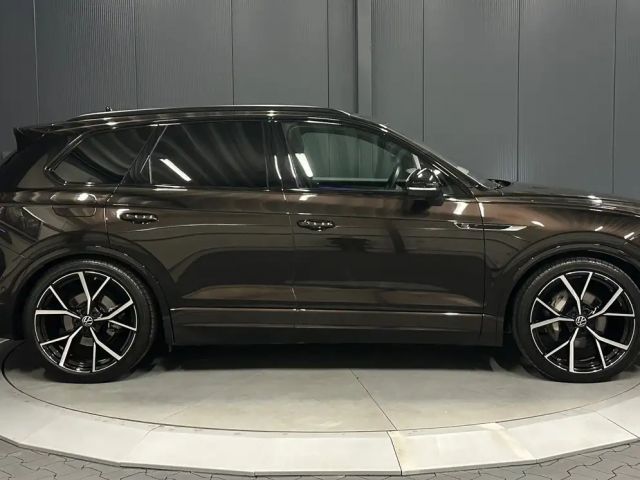 Volkswagen Touareg 4Motion R-Line Style