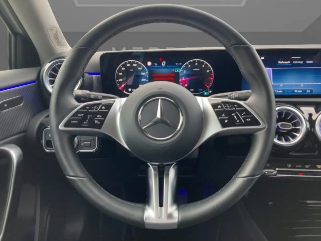 Mercedes-Benz A 180 Progressive