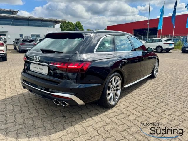 Audi S4 Avant Quattro