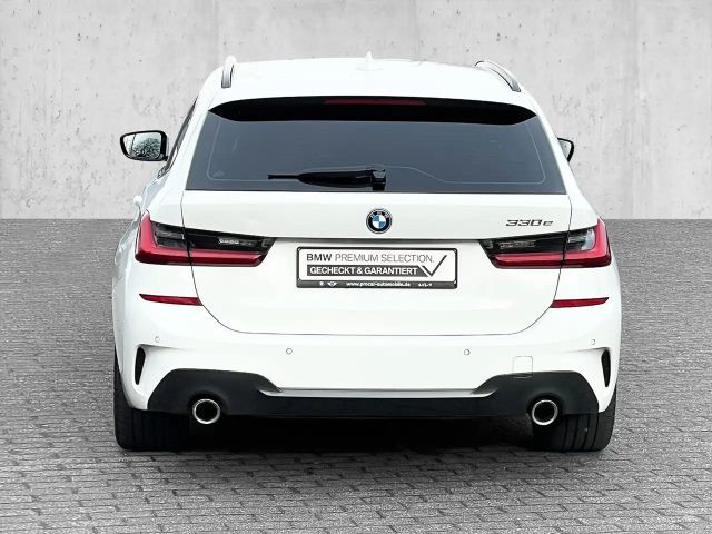 BMW 330 330e M-Sport Touring
