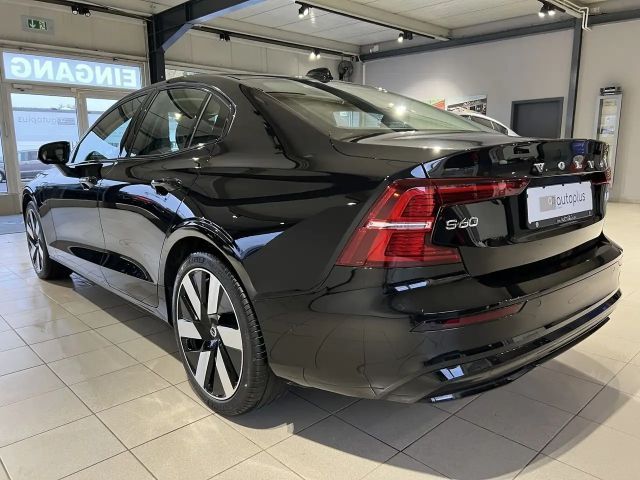 Volvo S60 AWD Dark Recharge Ultimate