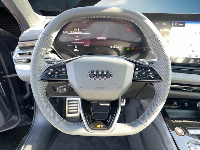 Audi A6 Avant Quattro S-Tronic