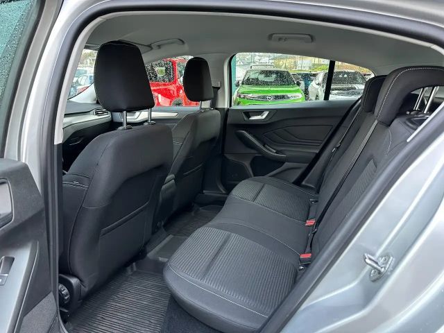 Ford Focus EcoBoost Titanium