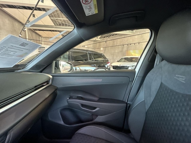 Volkswagen T-Roc 1.5 eTSI DSG IQ.Drive