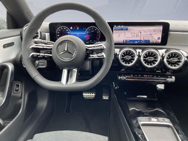 Mercedes-Benz CLA 200 Shooting Brake