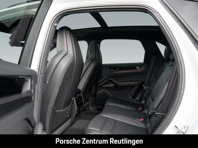 Porsche Cayenne Black Edition