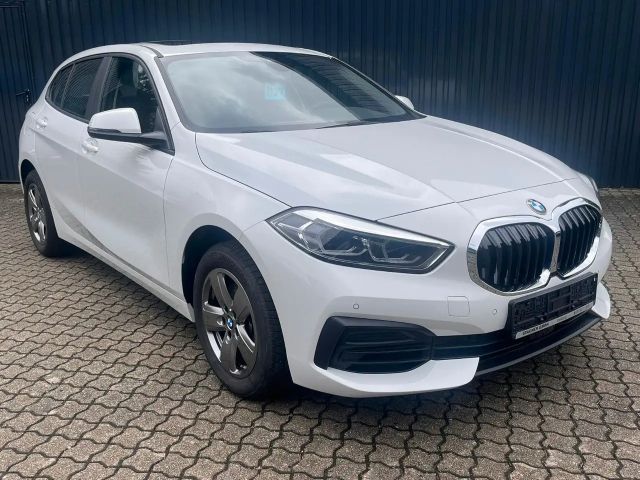 BMW 116 116i 5-deurs Sedan