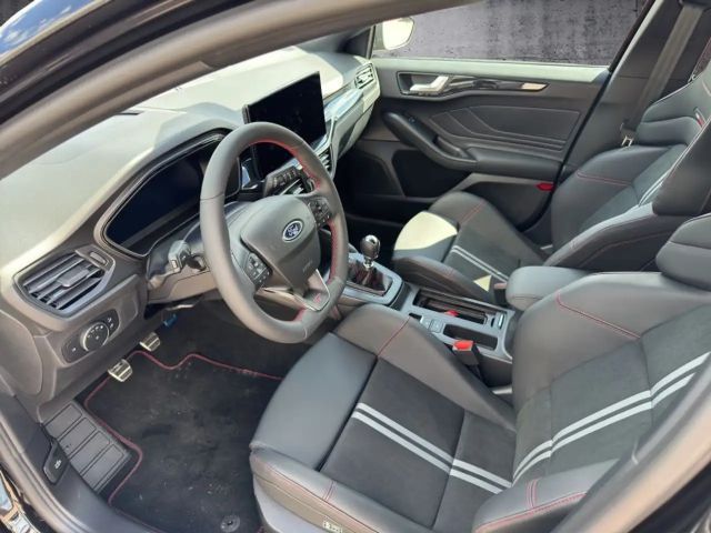 Ford Focus EcoBoost ST Line