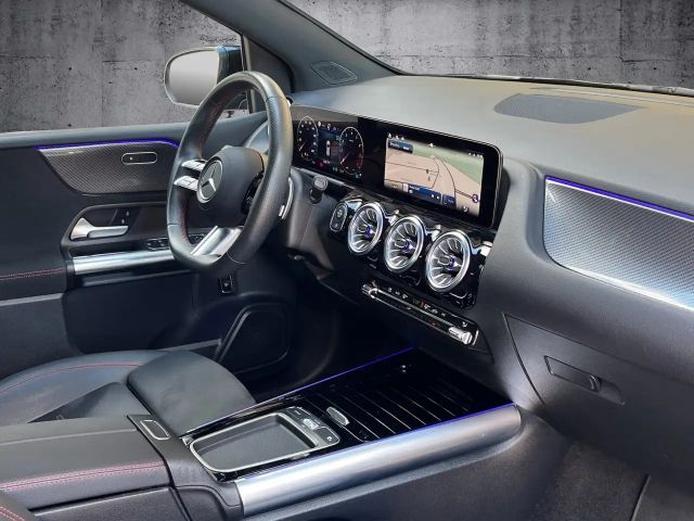 Mercedes-Benz B 200 AMG Line