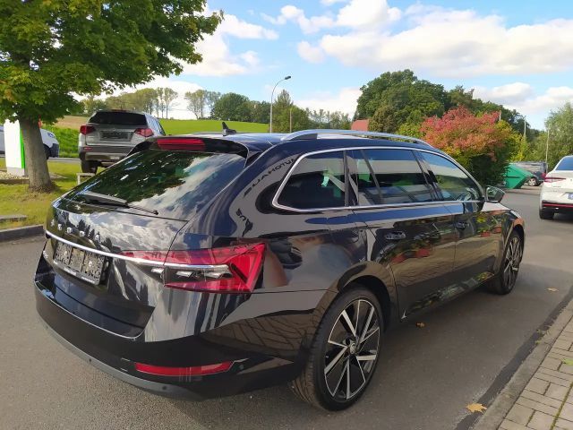 Skoda Superb 2.0 TDI Combi Style Style