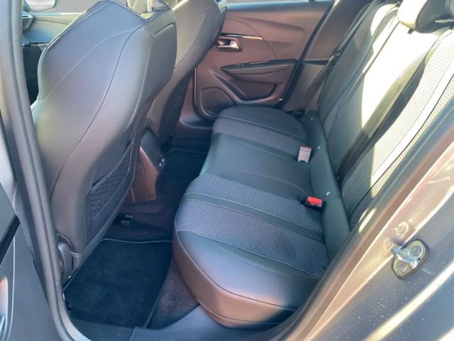 Peugeot E-208 GT-Line