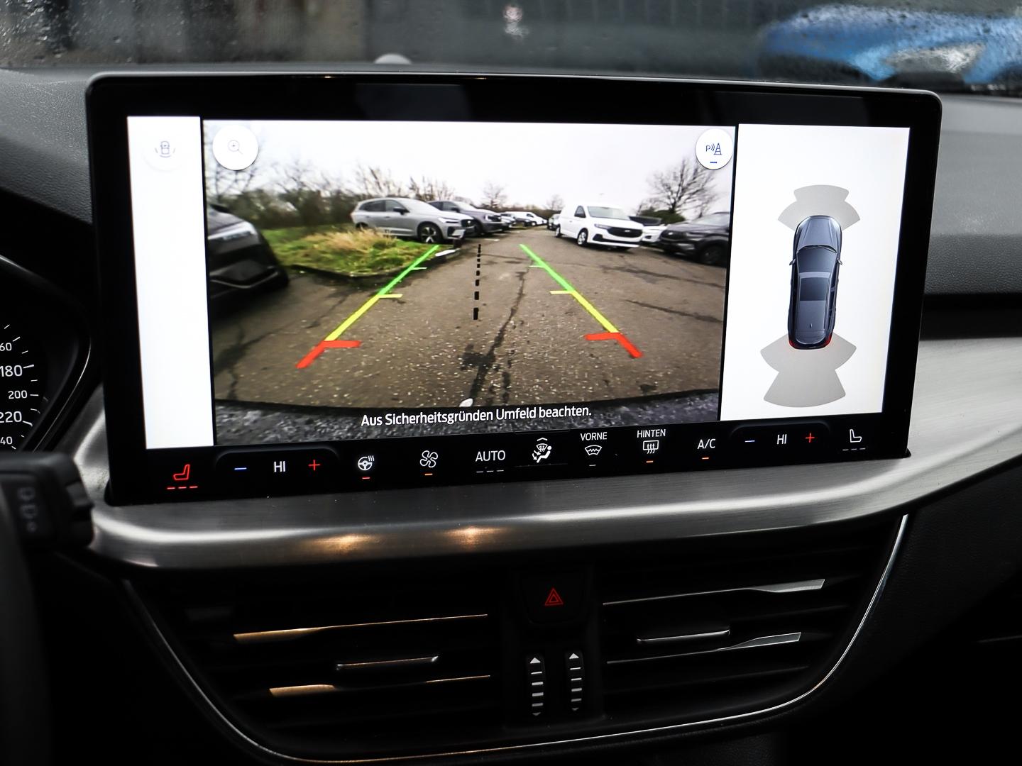 Ford Focus Titanium Wagon