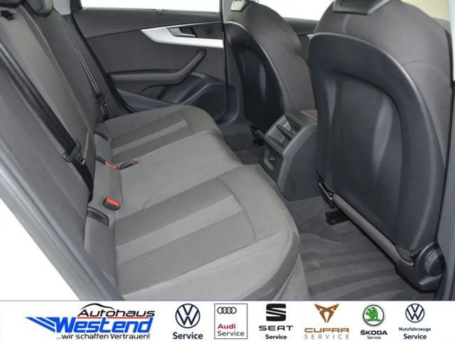 Audi A4 35 TFSI Avant S-Line