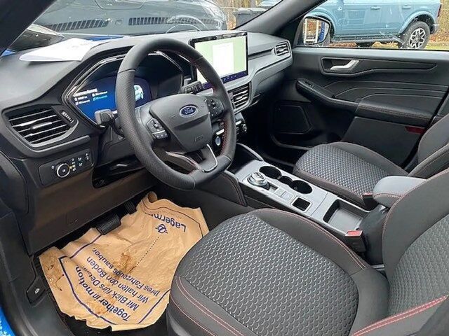 Ford Kuga 2.5 FHEV 4x4''ST-LINE''LED-SW,Kamera, Navi