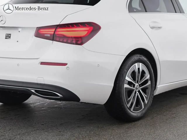 Mercedes-Benz A 180 Limousine RüKam+LED+Sitzh.+MBUX+17