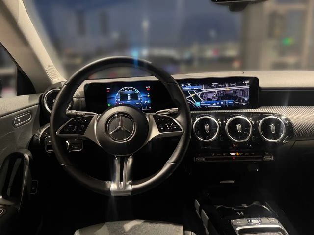 Mercedes-Benz CLA 200 CLA 200 d Shooting Brake