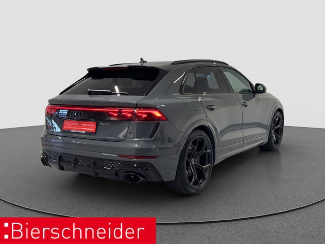 Audi RS Q8 Performance Quattro