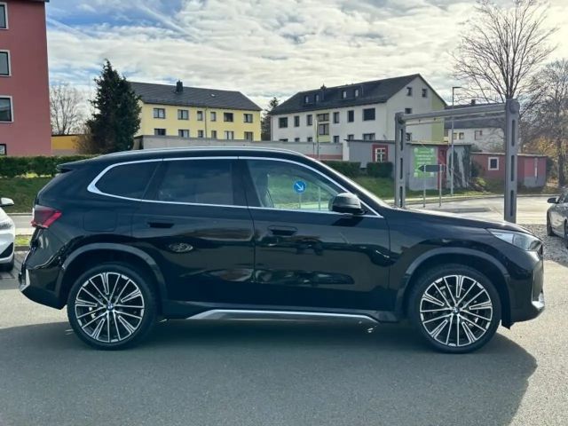 BMW X1 xDrive23i xLine LED HUD 360 DRIVINGASSIST