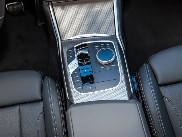 BMW 320 320d M-Sport Touring