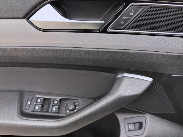 Volkswagen Passat 1.5 TSI Business DSG Variant