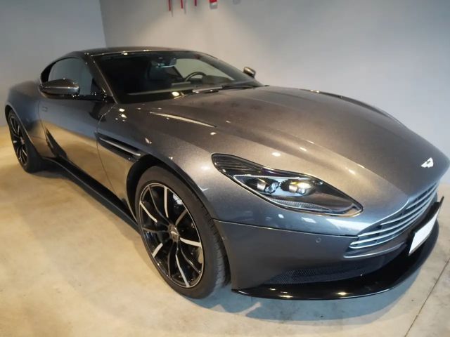 Aston Martin DB11 V8