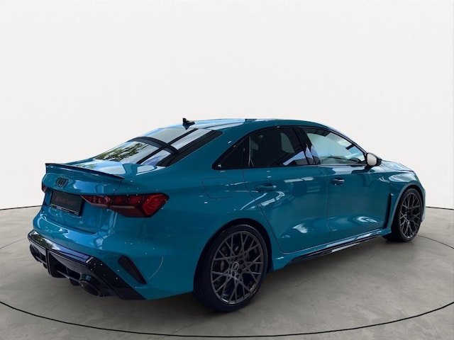 Audi RS3 Quattro S-Tronic Sedan