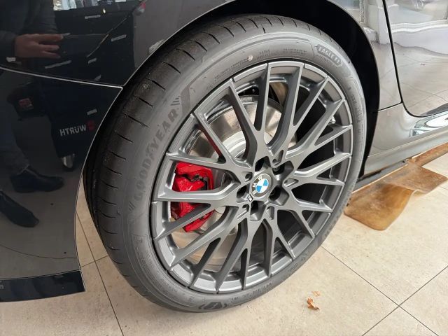 BMW M140i Sedan xDrive