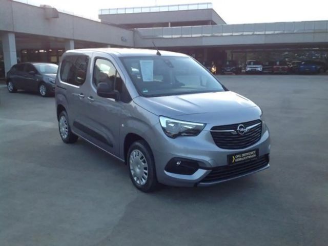 Opel Combo 1.5 Diesel Edition 96KW Navi PDC SHZ