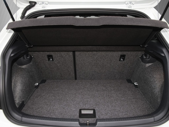 Volkswagen Polo 1.5 TSI DSG R-Line